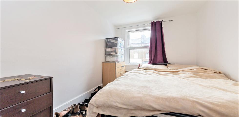 			ROOF TERRACE , 2 Bedroom, 1 bath, 1 reception Flat			 Loveridge Road, WEST HAMPSTEAD